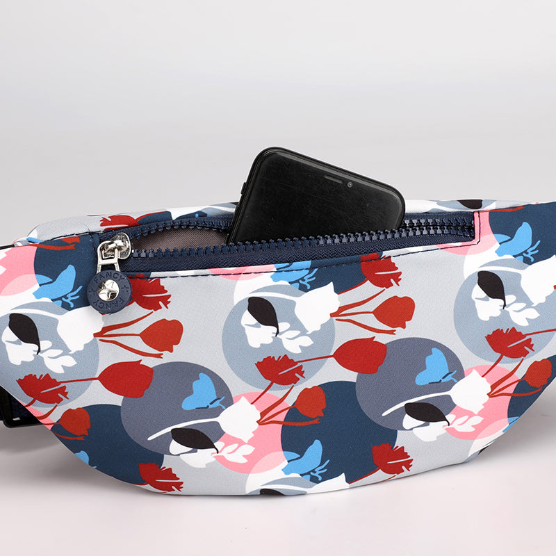 Black Chest Bag | Women's Fashion