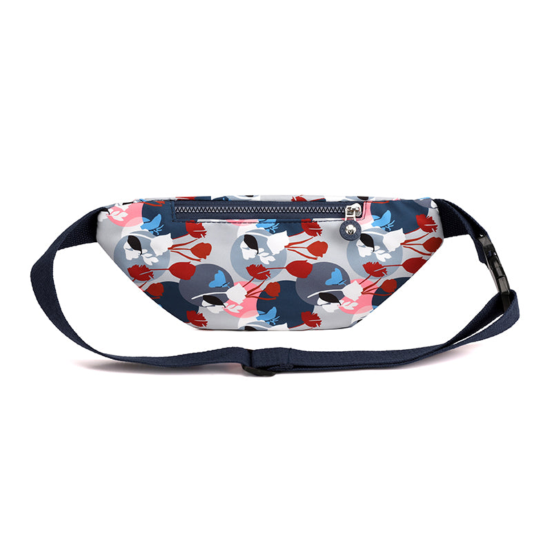 Black Chest Bag | Women's Fashion