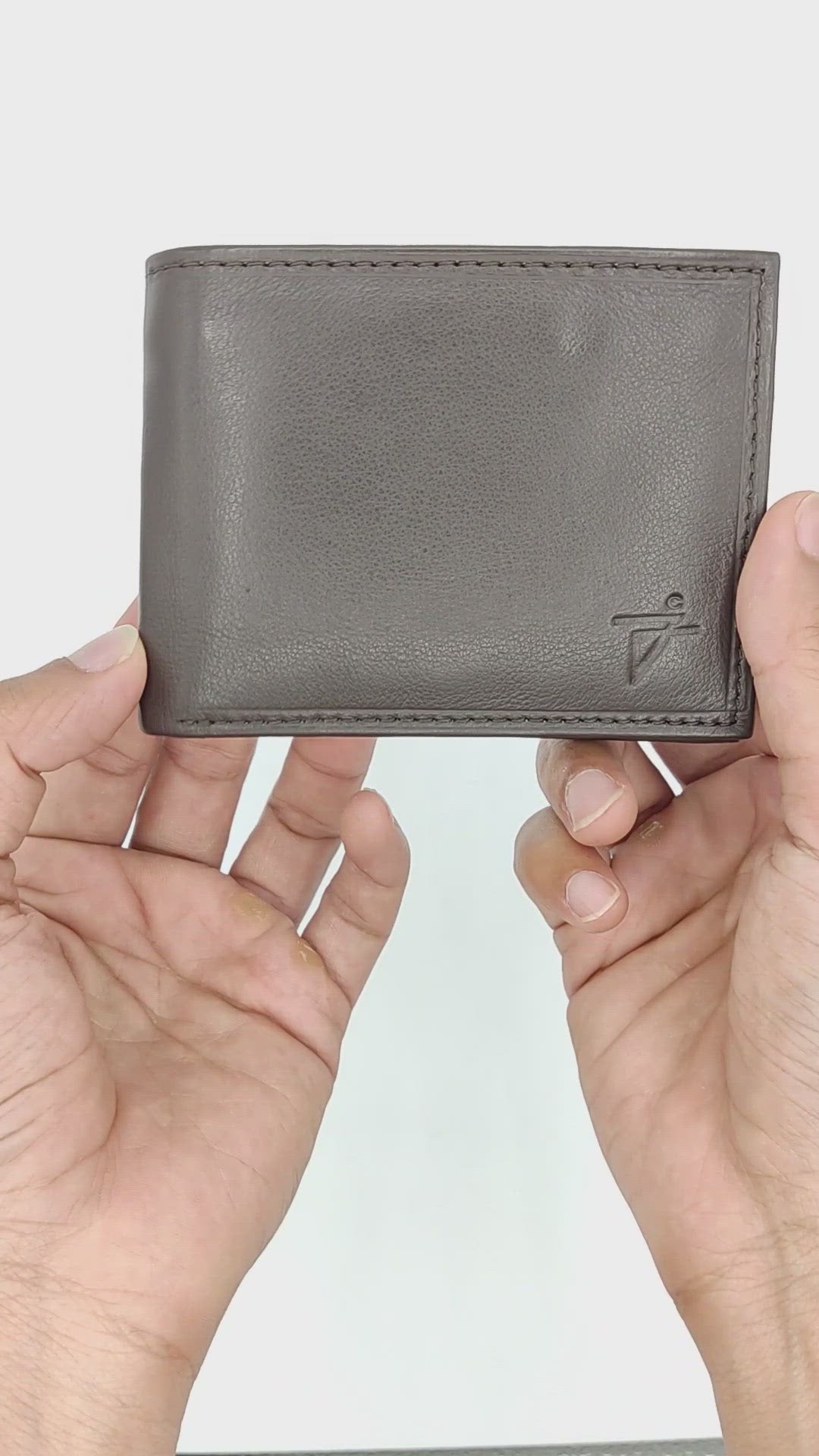 Women's Leather Bifold Wallet | Minimalist Fashion