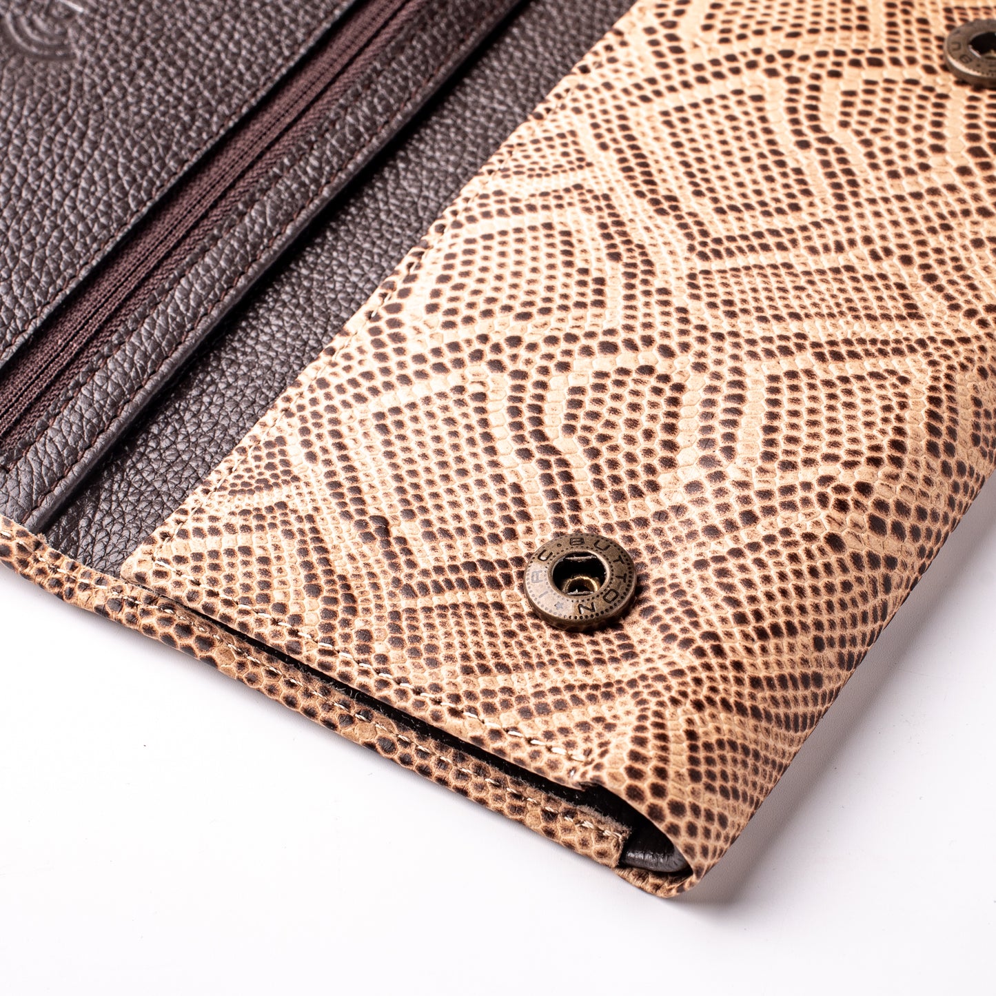 RFID Long Tri-fold Leather Wallet Snap Closer Cobra Brown