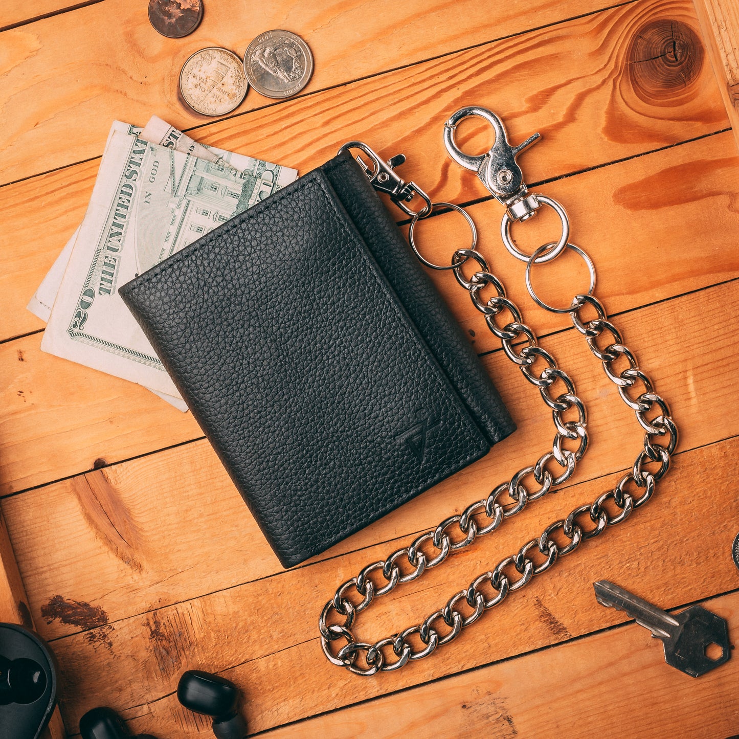Trifold Chain Wallet for Men RFID Leather Snap Closer