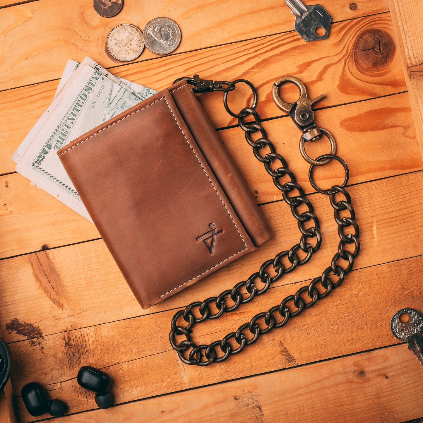 Trifold Chain Wallet for Men RFID Leather Snap Closer