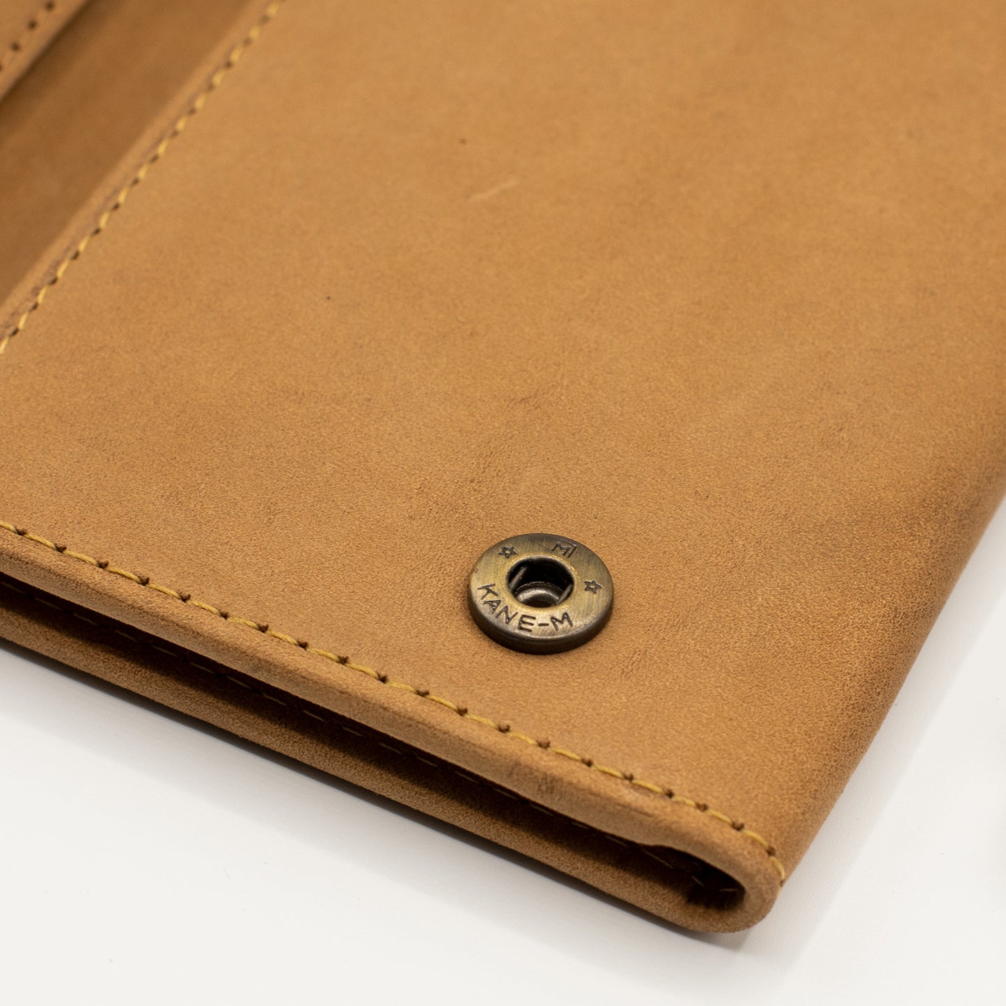 Men's Tall Trifold Chain Wallet with Snap RFID