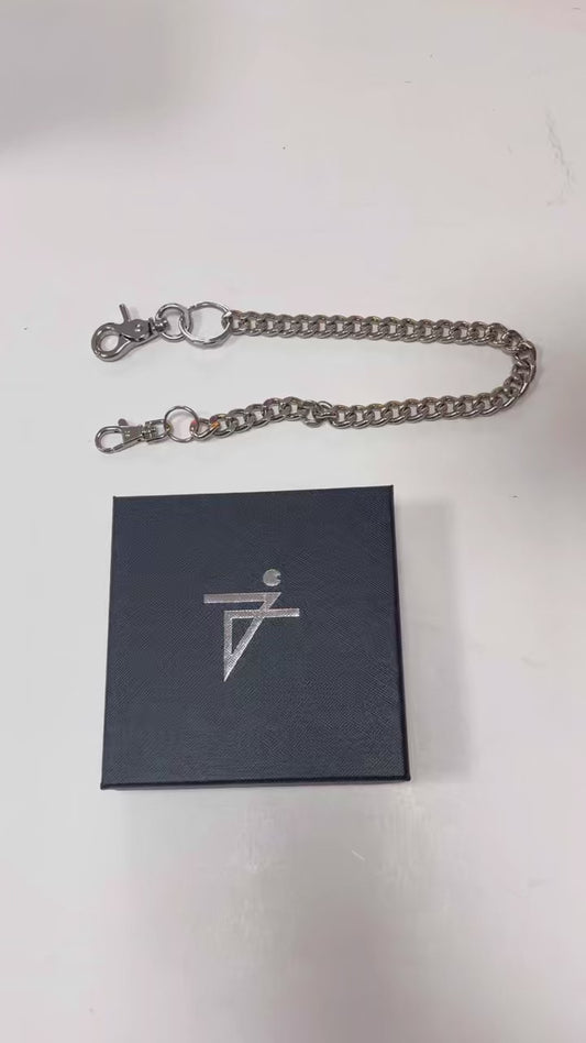 Trifold Chain Wallet for Men RFID Leather Snap Closer